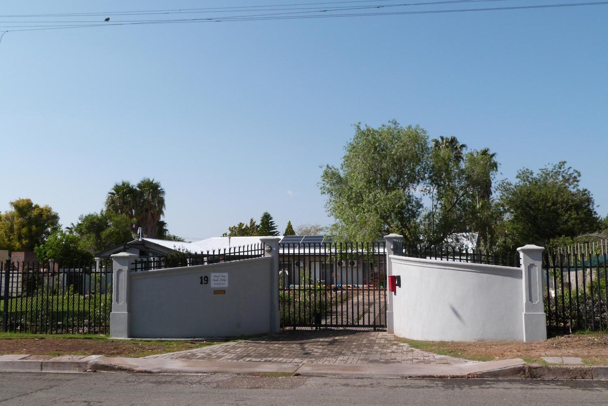 Apartmán Hannah'S Haven Studio Deluxe - No Loadshedding Beaufort West Exteriér fotografie